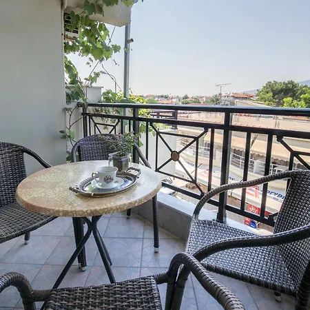 Lina Apartments Apartment Potos